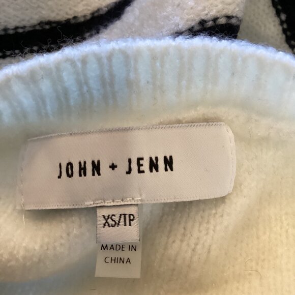 John + Jenn Womens Striped Long Sleeve Sweater Size XS XSmall Crew Neck White/Bl - Picture 9 of 10